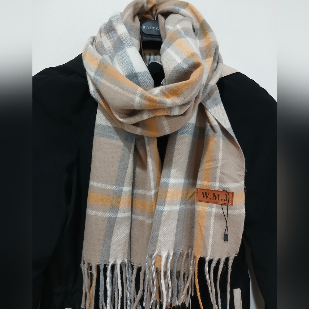 W.M.J. Soft Cozy Rectangle Fringed Plaid Scarf NWOT